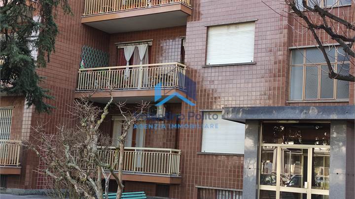 Moncalieri -4 locali  Strada Carignano 32