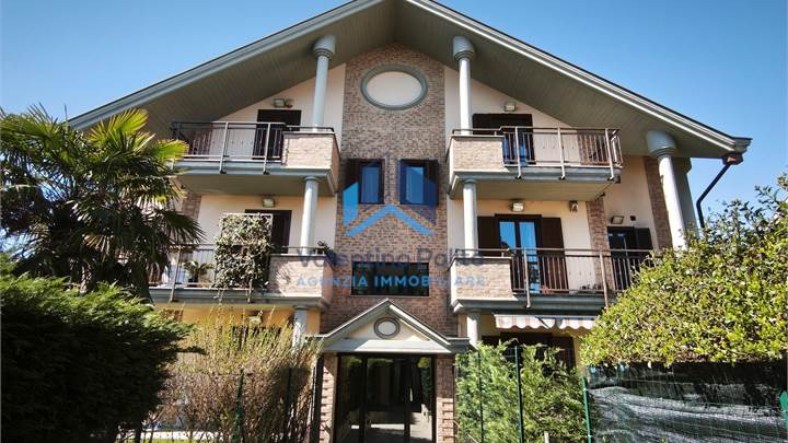 La loggia - Via Dora, 5 - Alloggio 4 locali 2 livelli